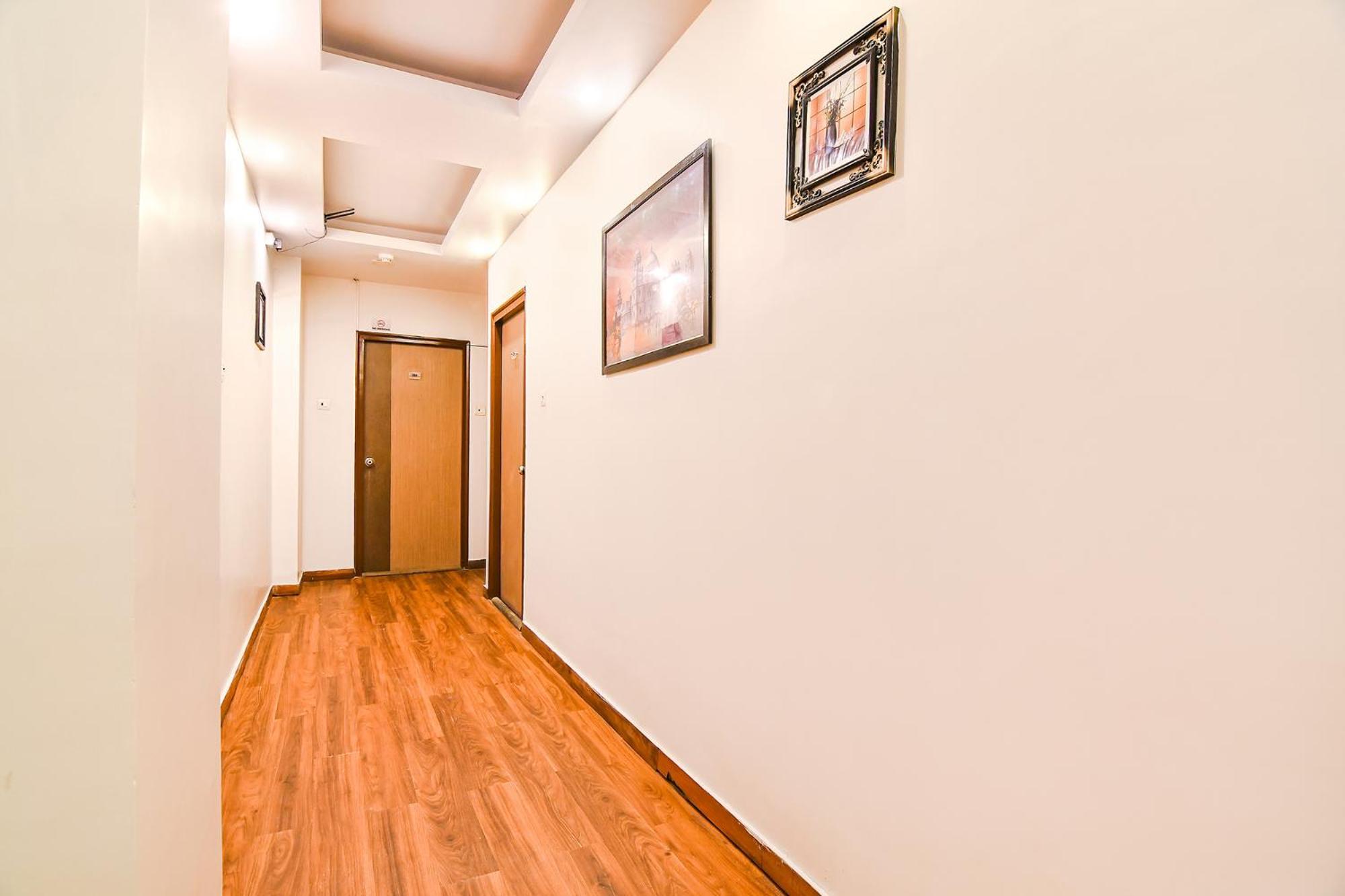 Fabhotel S Residency - Nr Tcs, Sector V Hotel