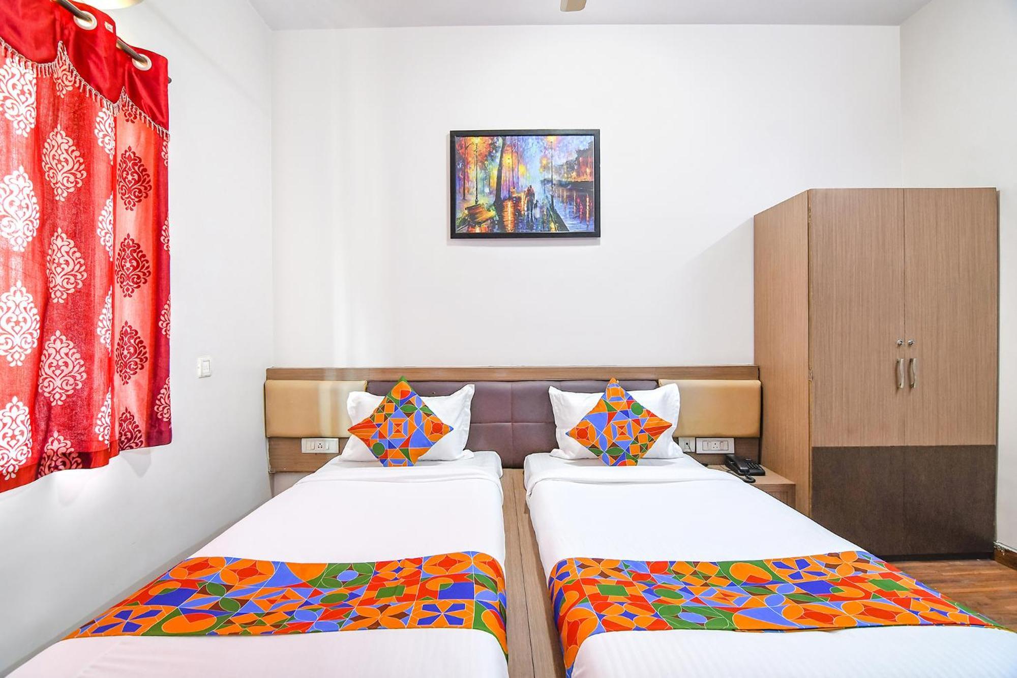 Fabhotel S Residency - Nr Tcs, Sector V Hotel